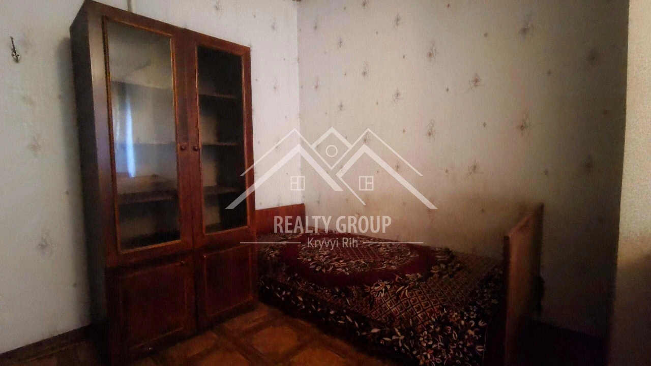 Sale of 2-room apartment on 5 Zarichne