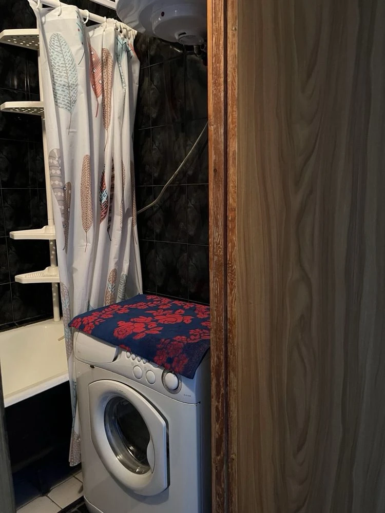 For Sale: 4-room apartment on Yubileyne Street
