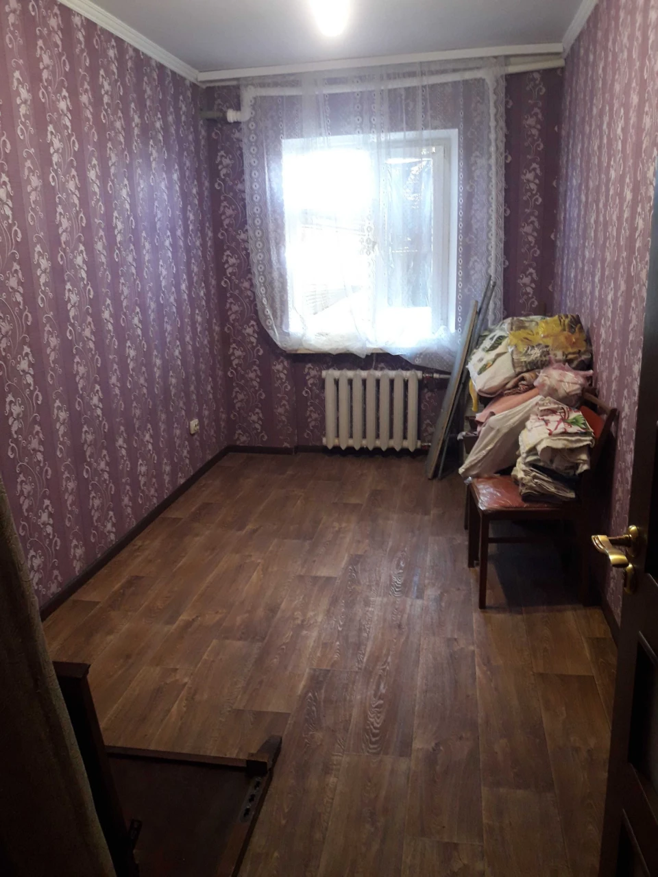 Продается 3-комнатная квартира на площади Владимира Великого.