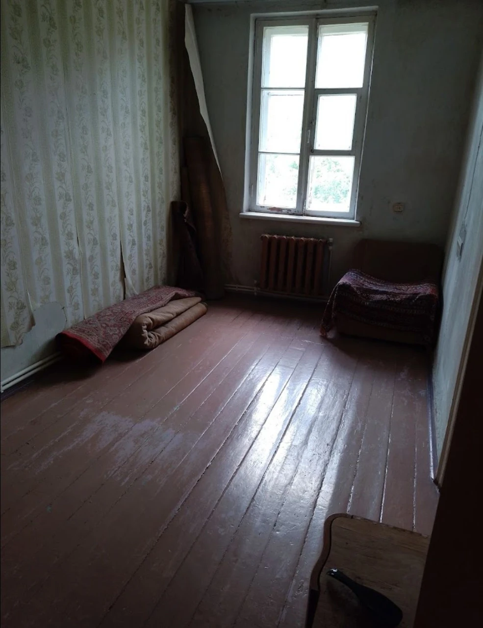 Продається велика 3-кімнатна квартира-сталінка 67,3 кв. м з АВТОНОМНИМ опаленням