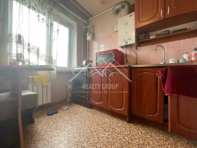 Продажа 1-комнатной квартиры (район Victory Plaza)