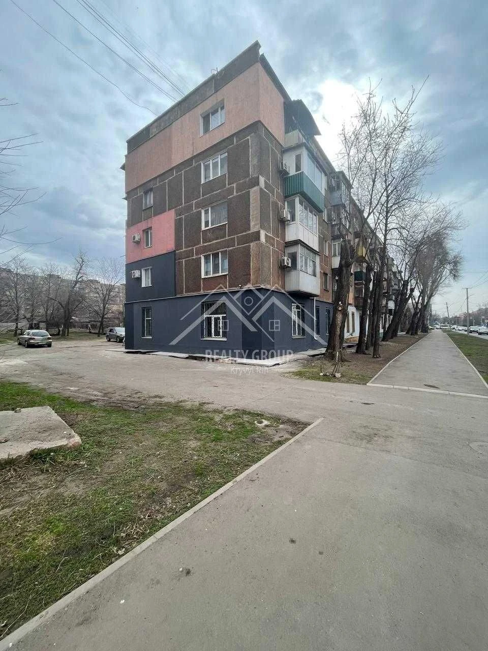 Продажа 1-комнатной квартиры (район Victory Plaza)