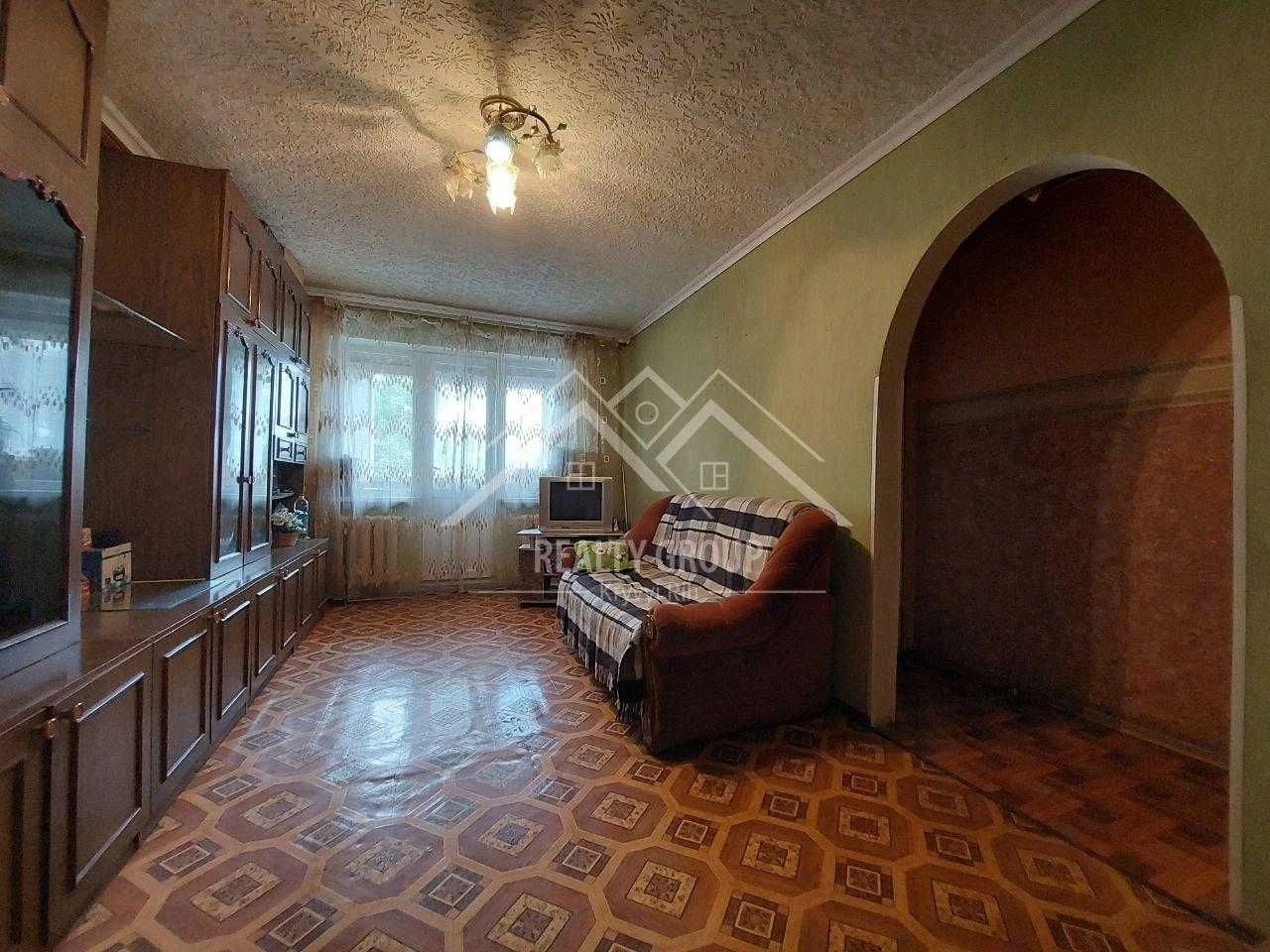 Sale of a 3-room apartment in the Metelurgichnyi district on вул. V. Mateuswicha