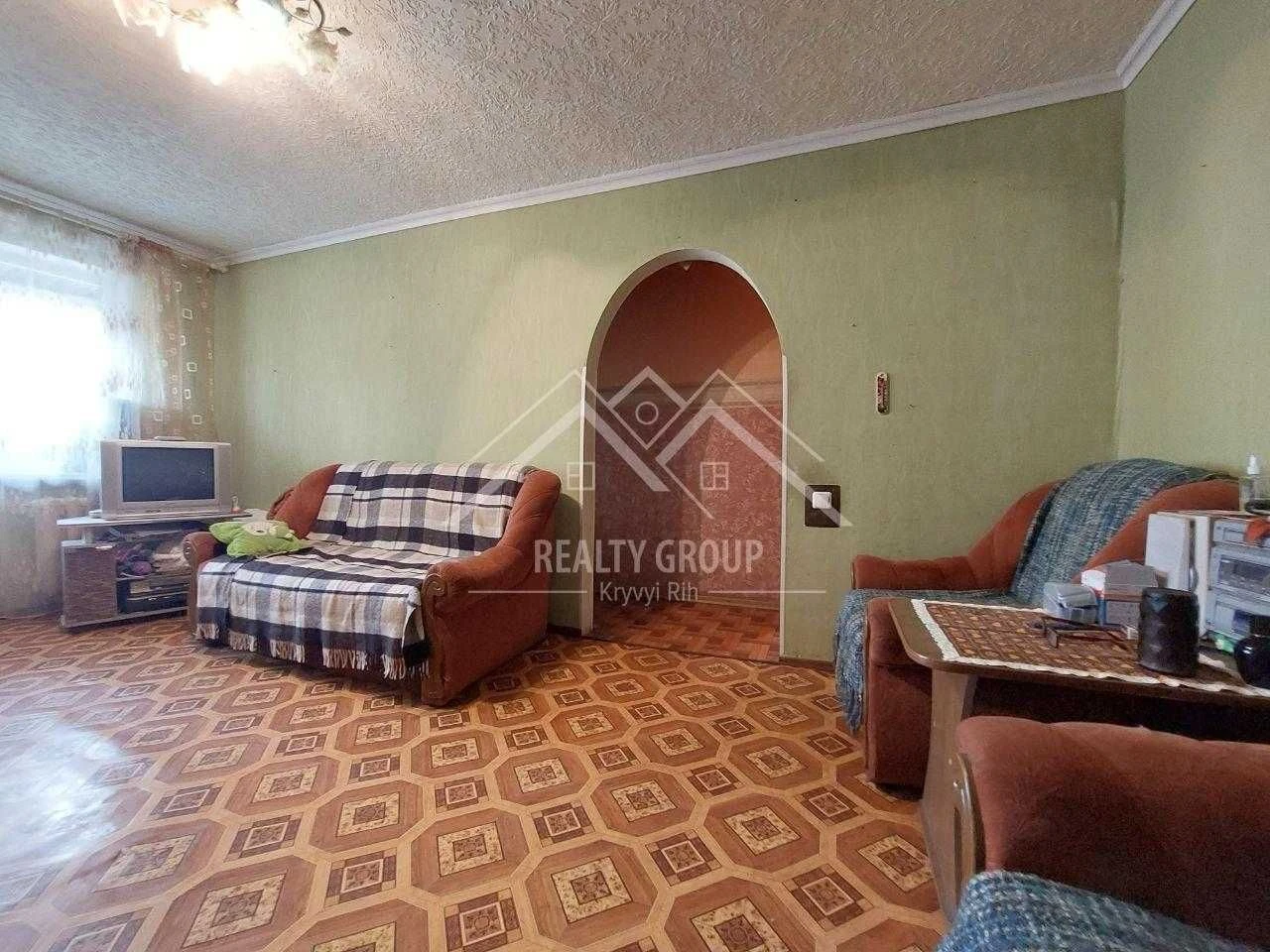 Sale of a 3-room apartment in the Metelurgichnyi district on вул. V. Mateuswicha