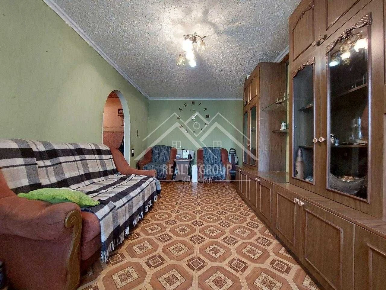 Sale of a 3-room apartment in the Metelurgichnyi district on вул. V. Mateuswicha