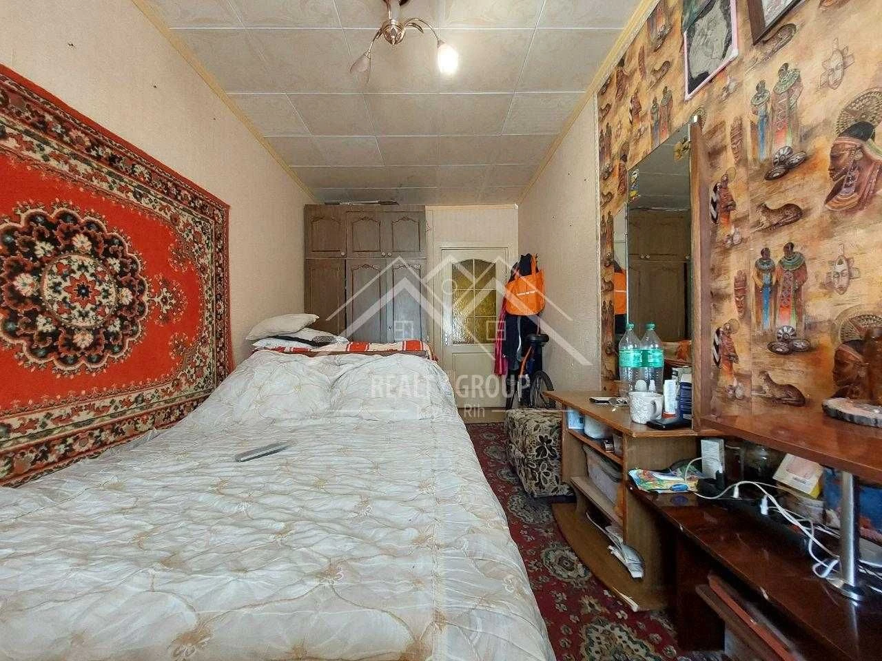 Sale of a 3-room apartment in the Metelurgichnyi district on вул. V. Mateuswicha