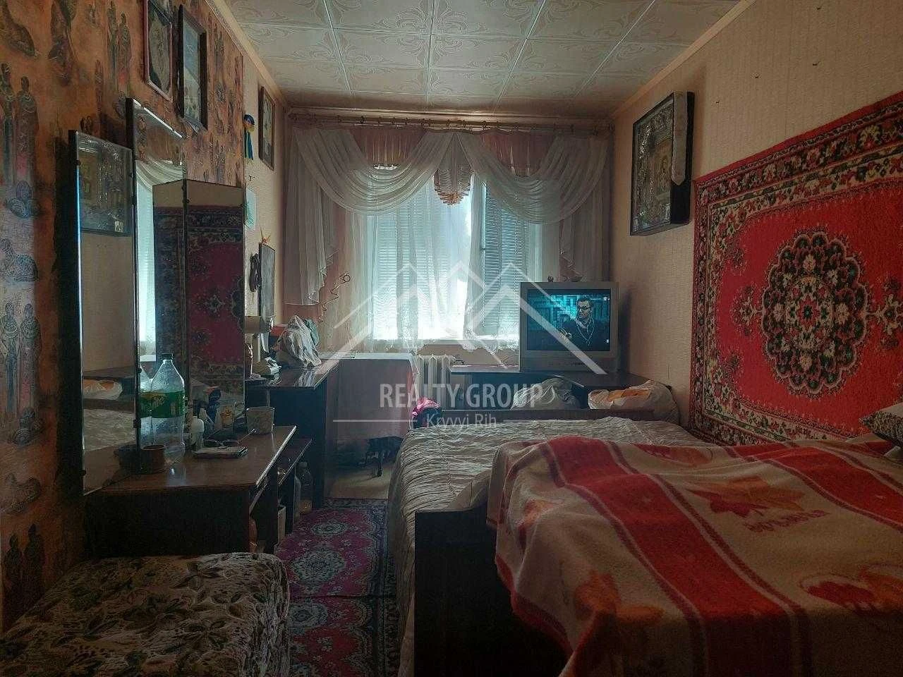 Sale of a 3-room apartment in the Metelurgichnyi district on вул. V. Mateuswicha