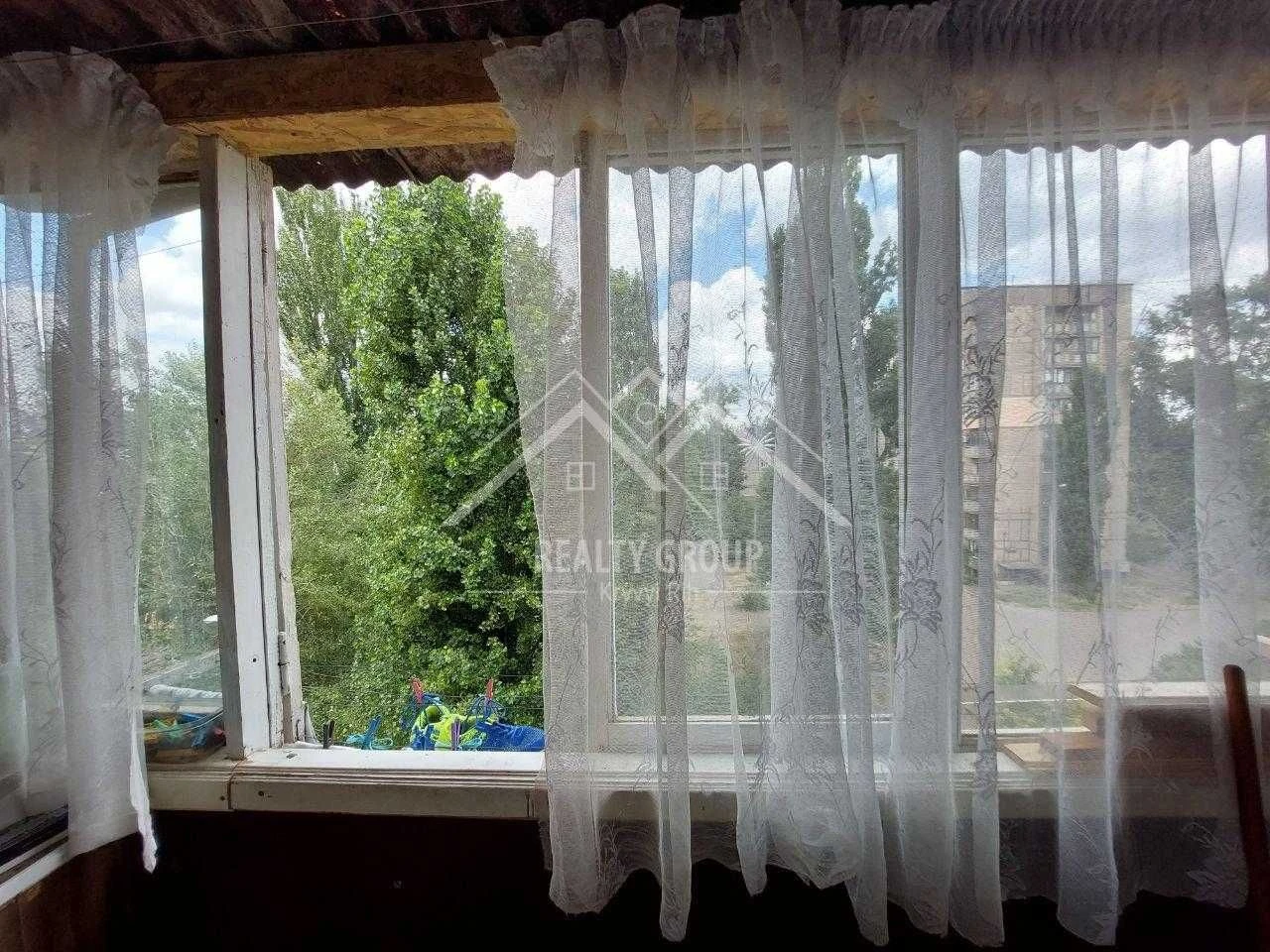 Sale of a 3-room apartment in the Metelurgichnyi district on вул. V. Mateuswicha