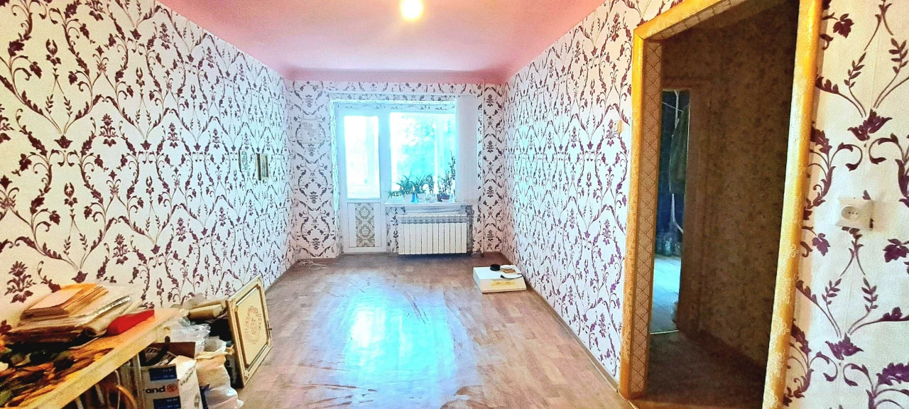 2-ком. квартира 2/5 эт. Свет и тепло есть постоянно, ул.Эдуа