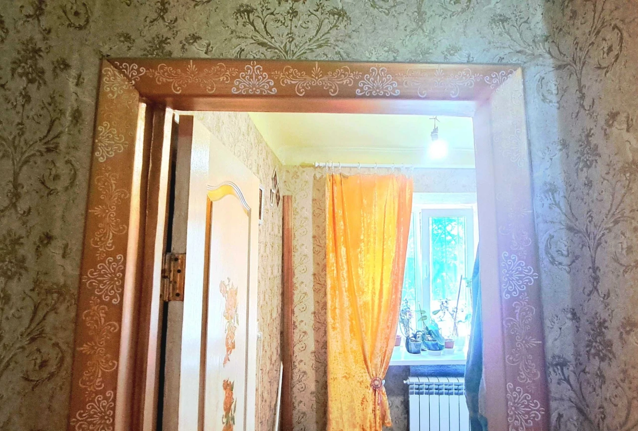 2-ком. квартира 2/5 эт. Свет и тепло есть постоянно, ул.Эдуа