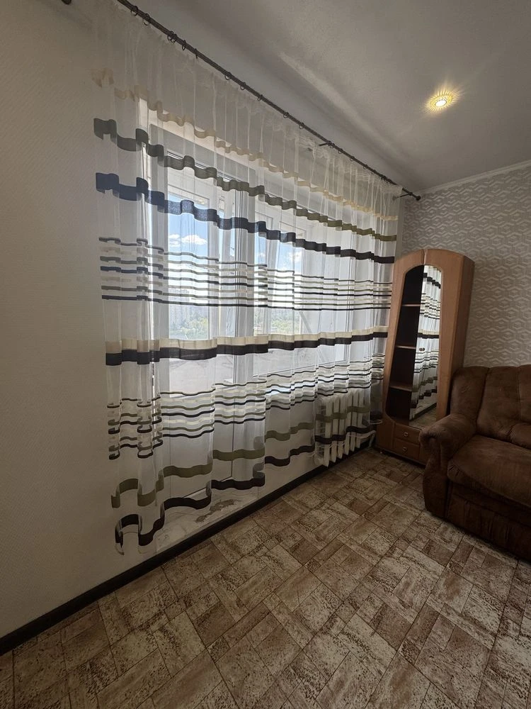 Sale of a 3-room apartment, in the Saksaqanskom district (municipality of Gornjatski)