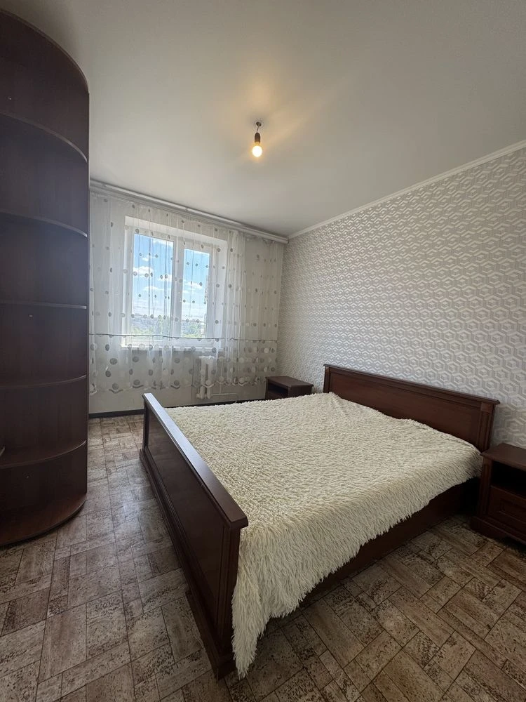 Sale of a 3-room apartment, in the Saksaqanskom district (municipality of Gornjatski)
