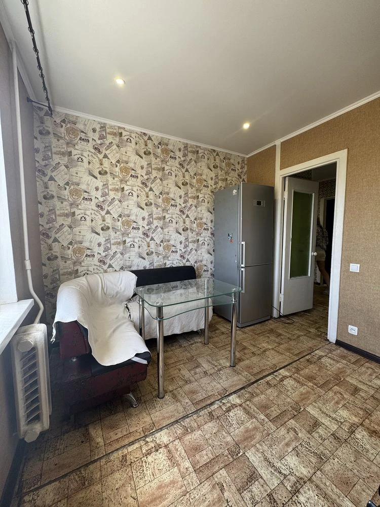 Sale of a 3-room apartment, in the Saksaqanskom district (municipality of Gornjatski)