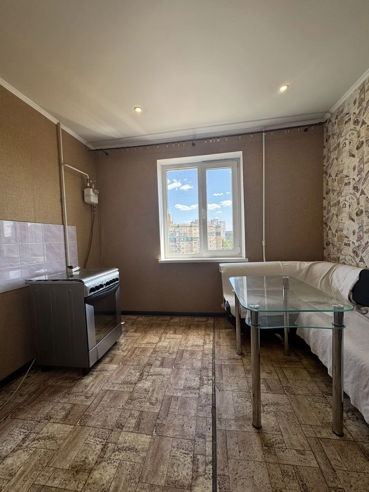 Sale of a 3-room apartment, in the Saksaqanskom district (municipality of Gornjatski)