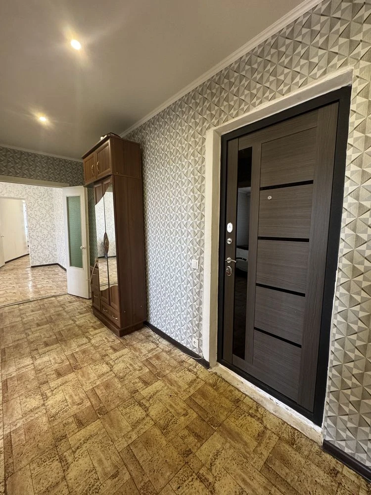Sale of a 3-room apartment, in the Saksaqanskom district (municipality of Gornjatski)