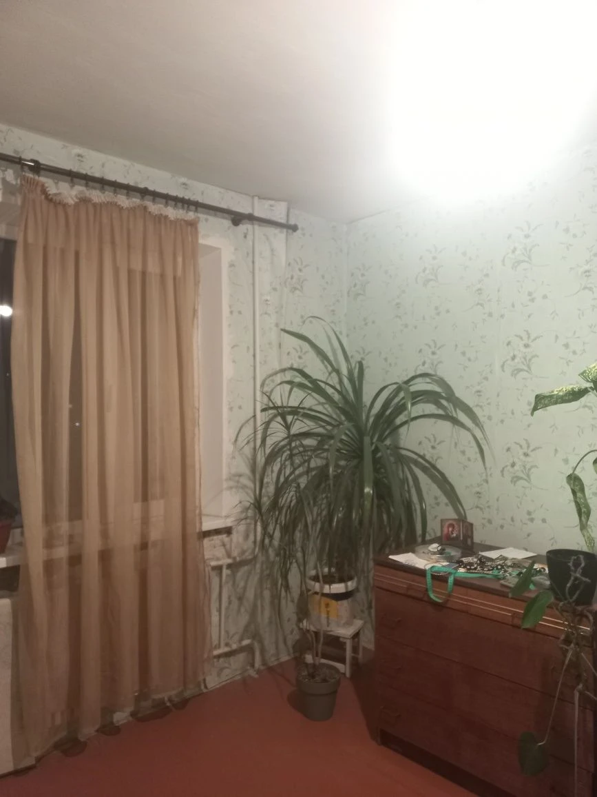 Продам 4х.ком кв.Восточный 2, аины 19, 6/9, р-н "Варус