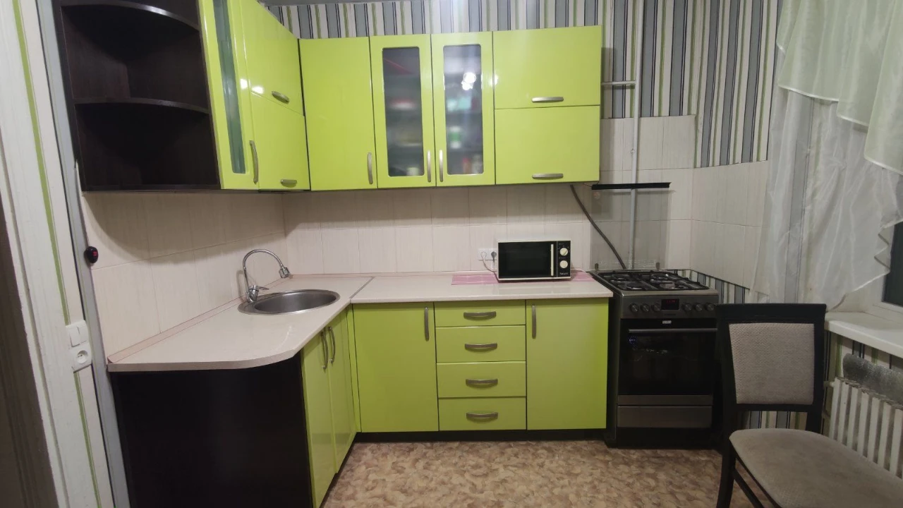 Продам 4х.ком кв.Восточный 2, аины 19, 6/9, р-н "Варус