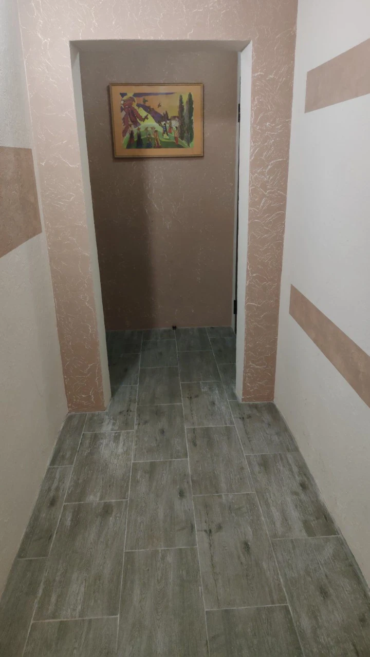 Продам 4х.ком кв.Восточный 2, аины 19, 6/9, р-н "Варус