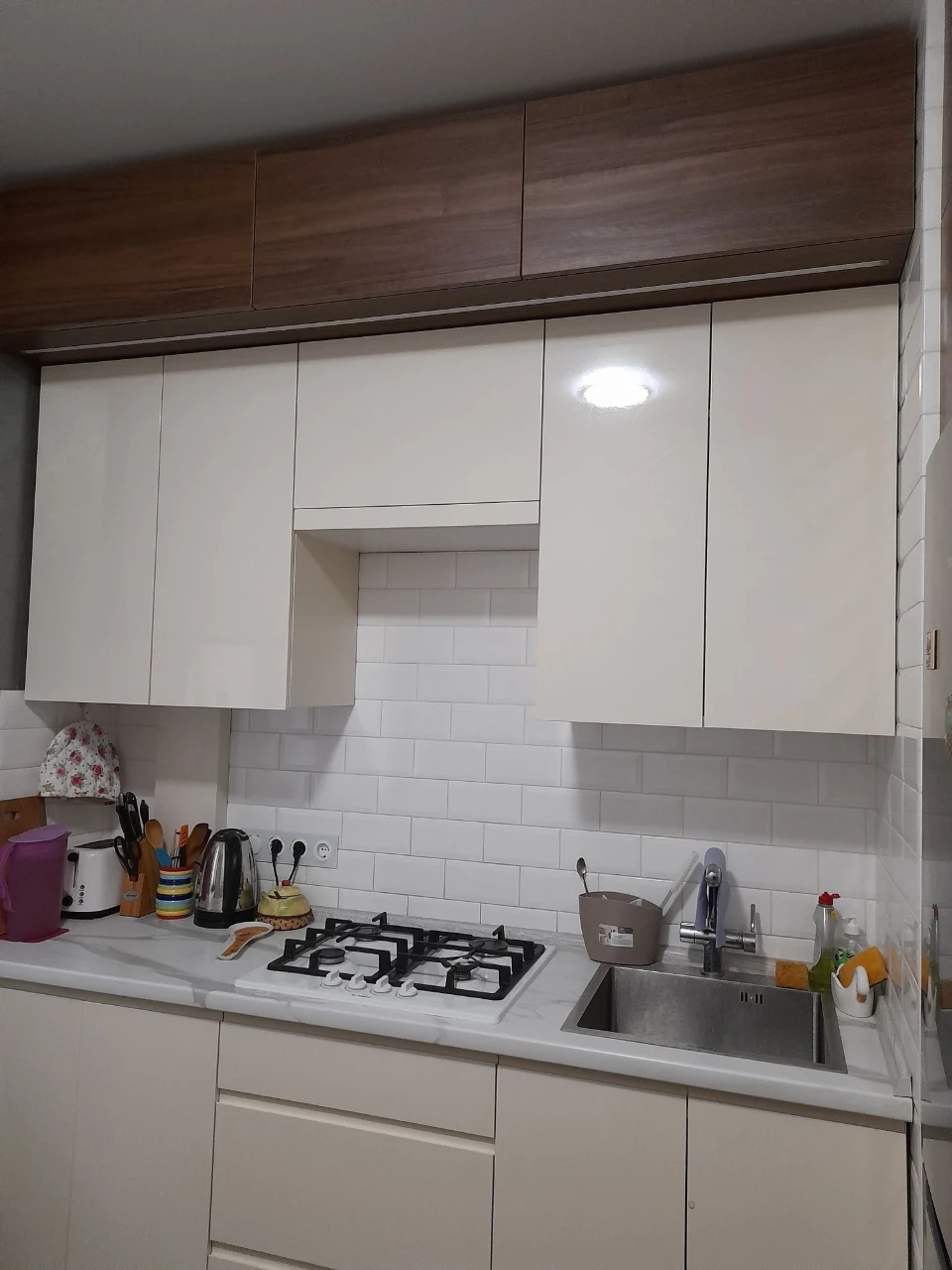 3-room apartment on Post Office Street with a garage.
