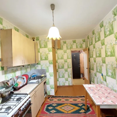 Продаж 3-кімнатній квартири в Центрально міському р-ні, 3/9