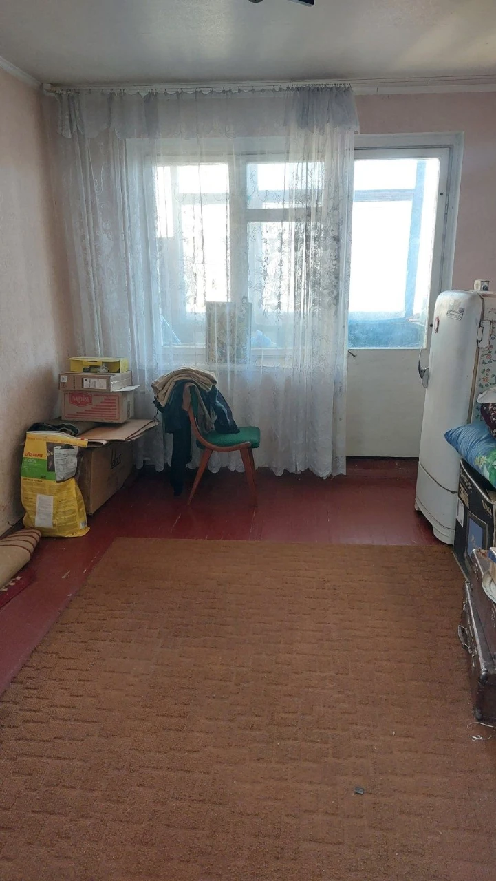 Three-bedroom apartment on Karbyshev Street 9