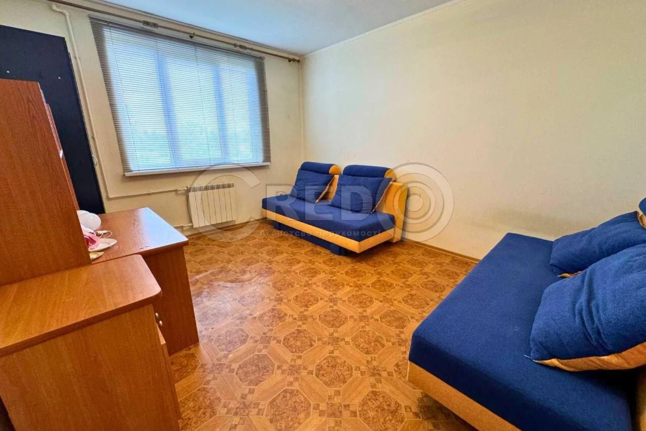 Sale of a 3-bedroom apartment combined with a 1-bedroom apartment. "Sunny"
