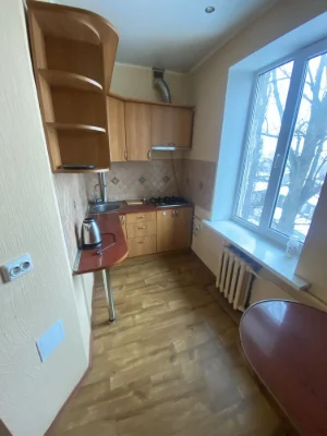 Продается 2-комнатная квартира в Дзержинском районе.