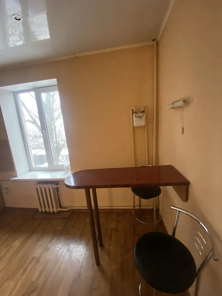 Продается 2-комнатная квартира в Дзержинском районе.
