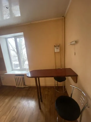 Продается 2-комнатная квартира в Дзержинском районе.