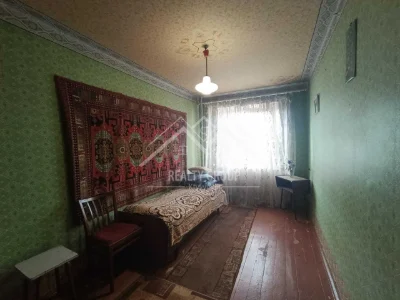 Продажа 3-кімнатної квартиры рядом с ЦМ рынком