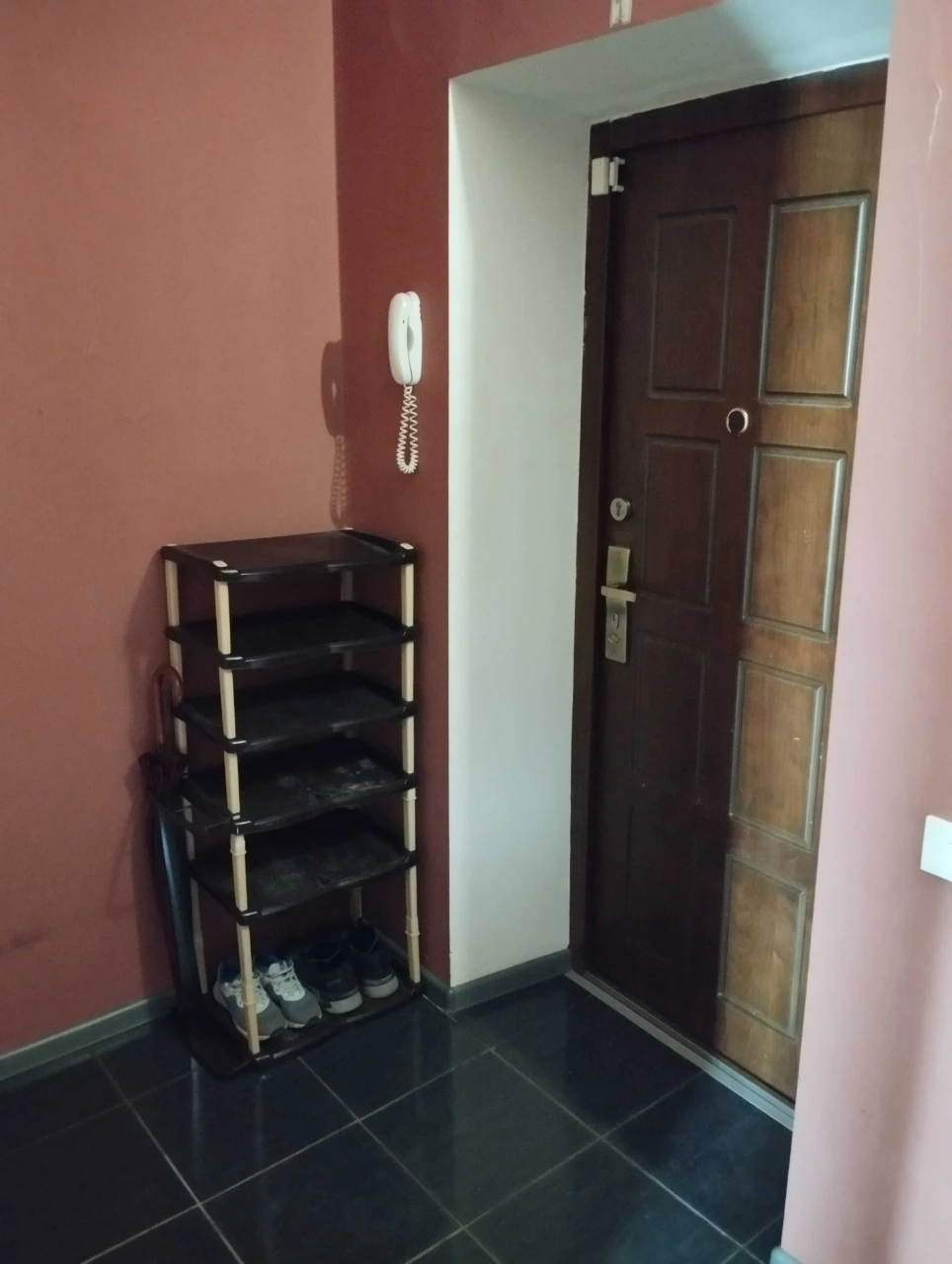 Apartment for sale, (3 rooms, Stalinist building, center)