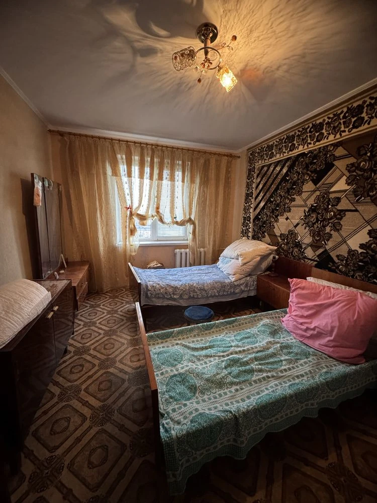 For Sale: 3-room apartment on Mira Avenue - Dzerzhinka.