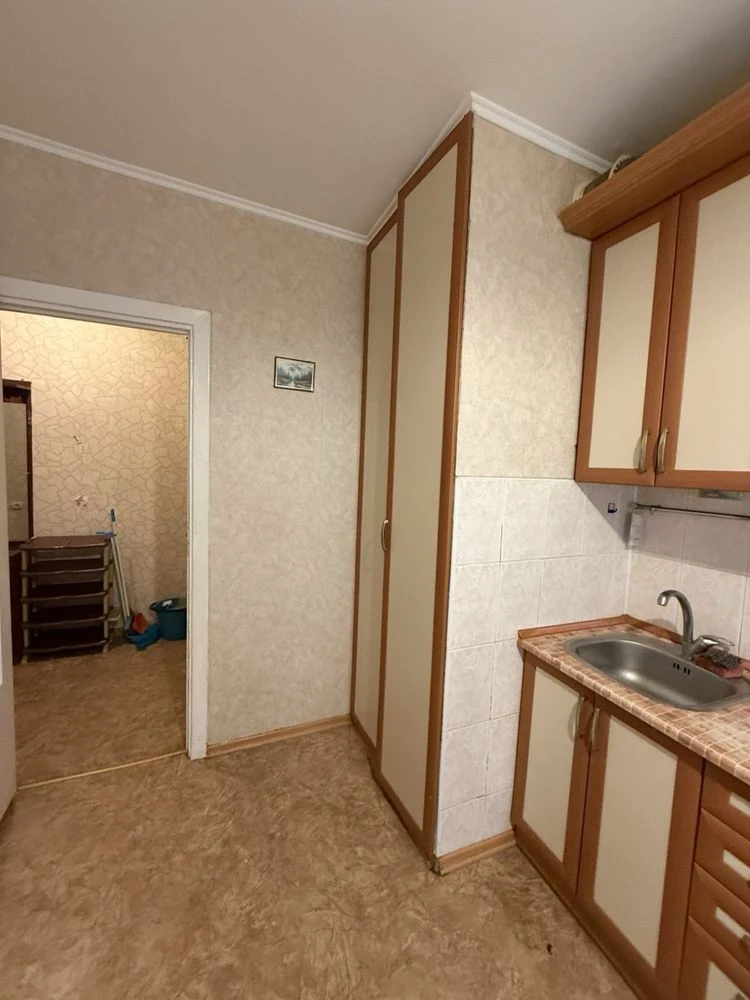 For sale, 3-room apartment in Eastern -1