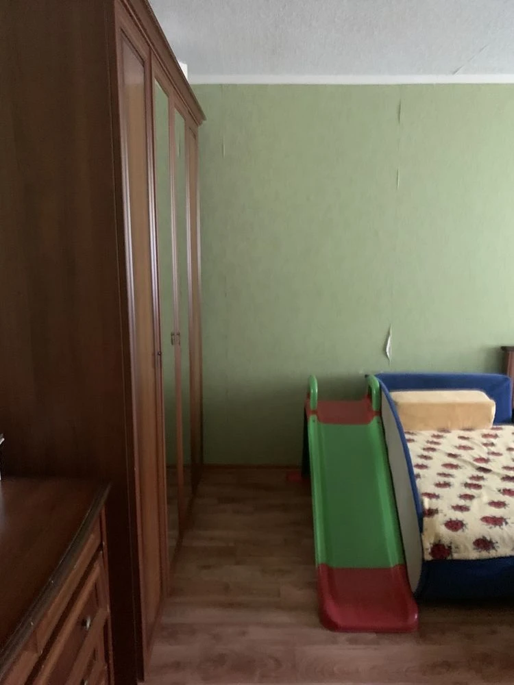 For Sale: 3-room apartment on Gagarin Avenue (University stop).