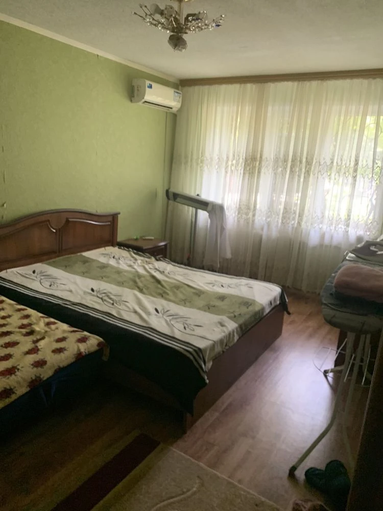 For Sale: 3-room apartment on Gagarin Avenue (University stop).