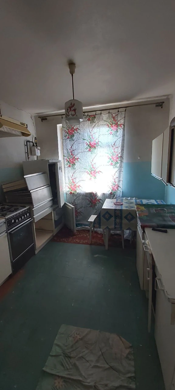 Продажа 3-комнатной квартиры под ремонт. Уступки.