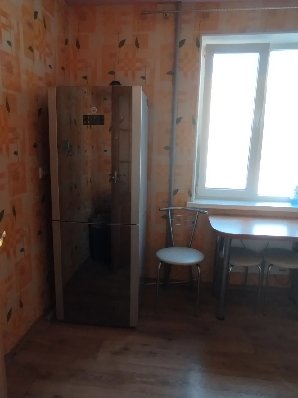 Three-room apartment, Ingulets.
