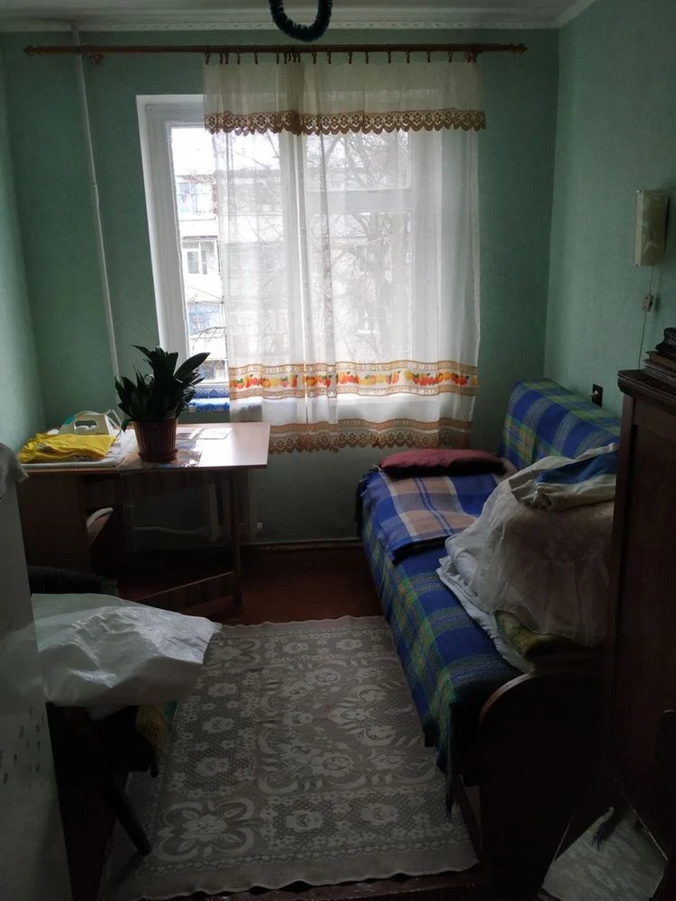 Selling/Trading a 4-room apartment