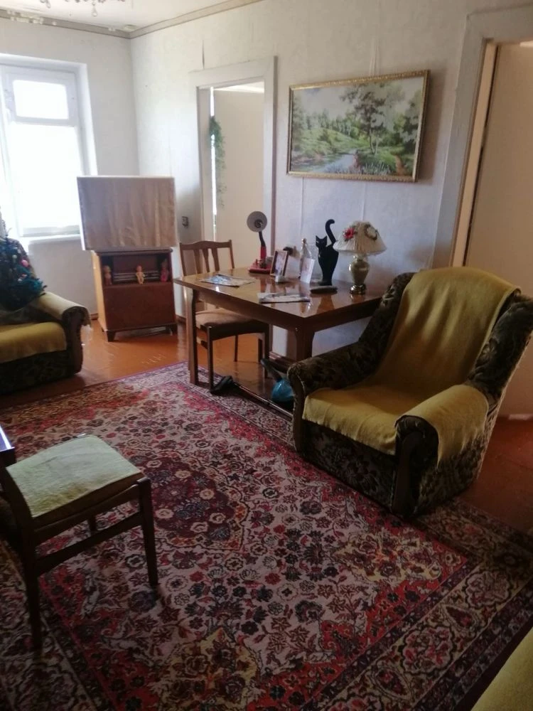 Selling/Trading a 4-room apartment