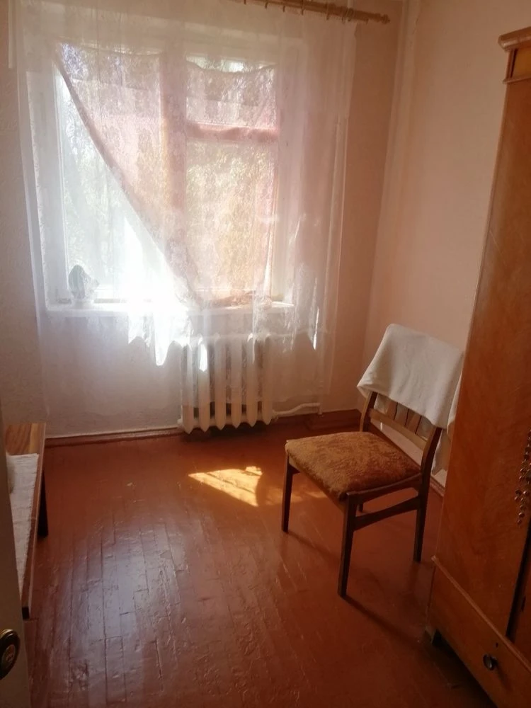 Selling/Trading a 4-room apartment