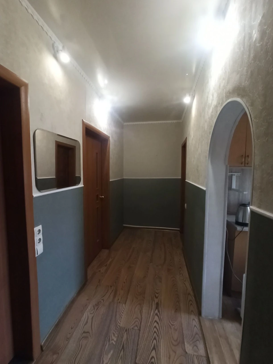Продається двокімнатна квартира.