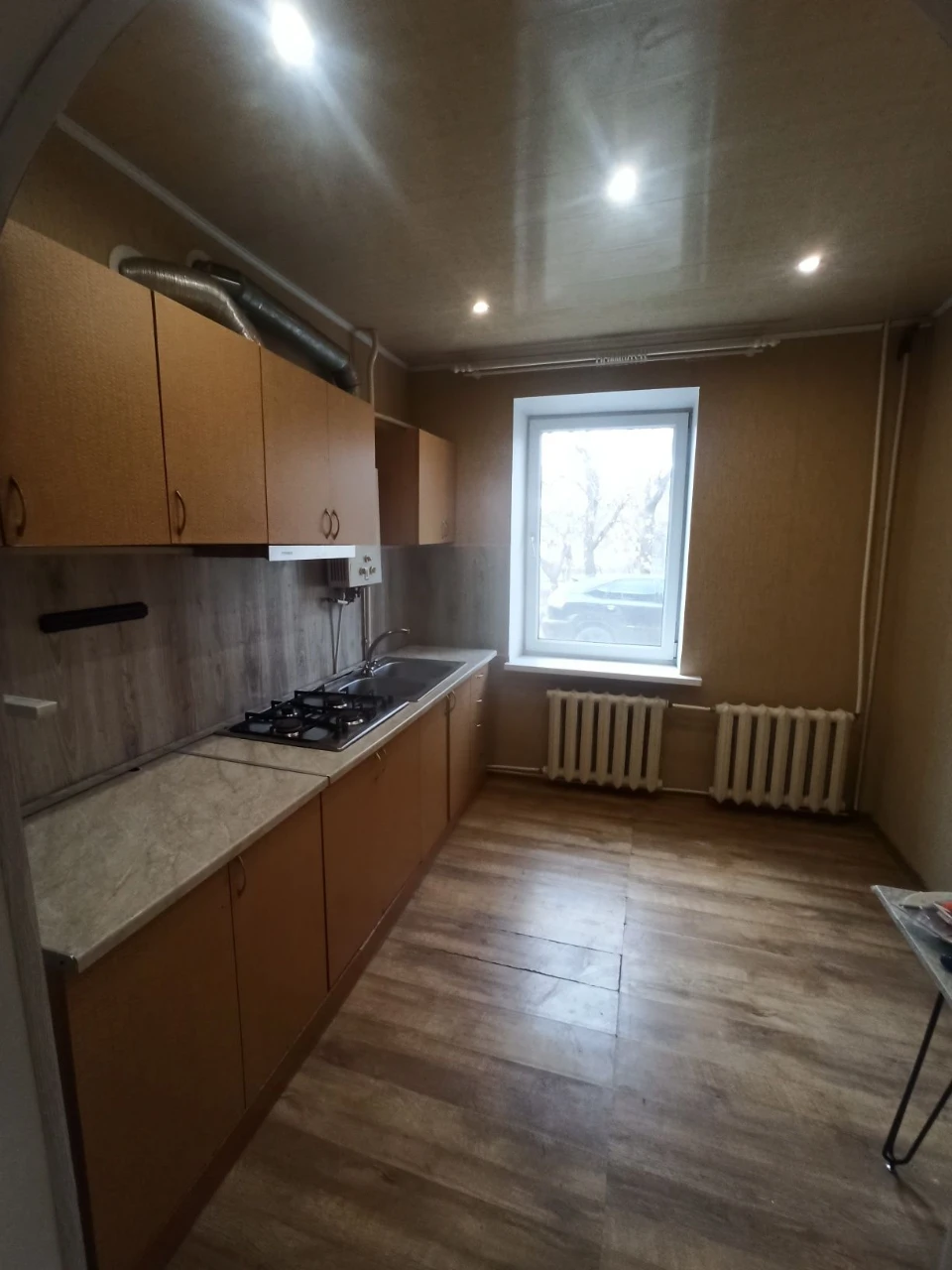 Продається двокімнатна квартира.
