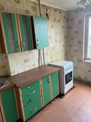 Продажа на Мира , 3 комнатная квартира.