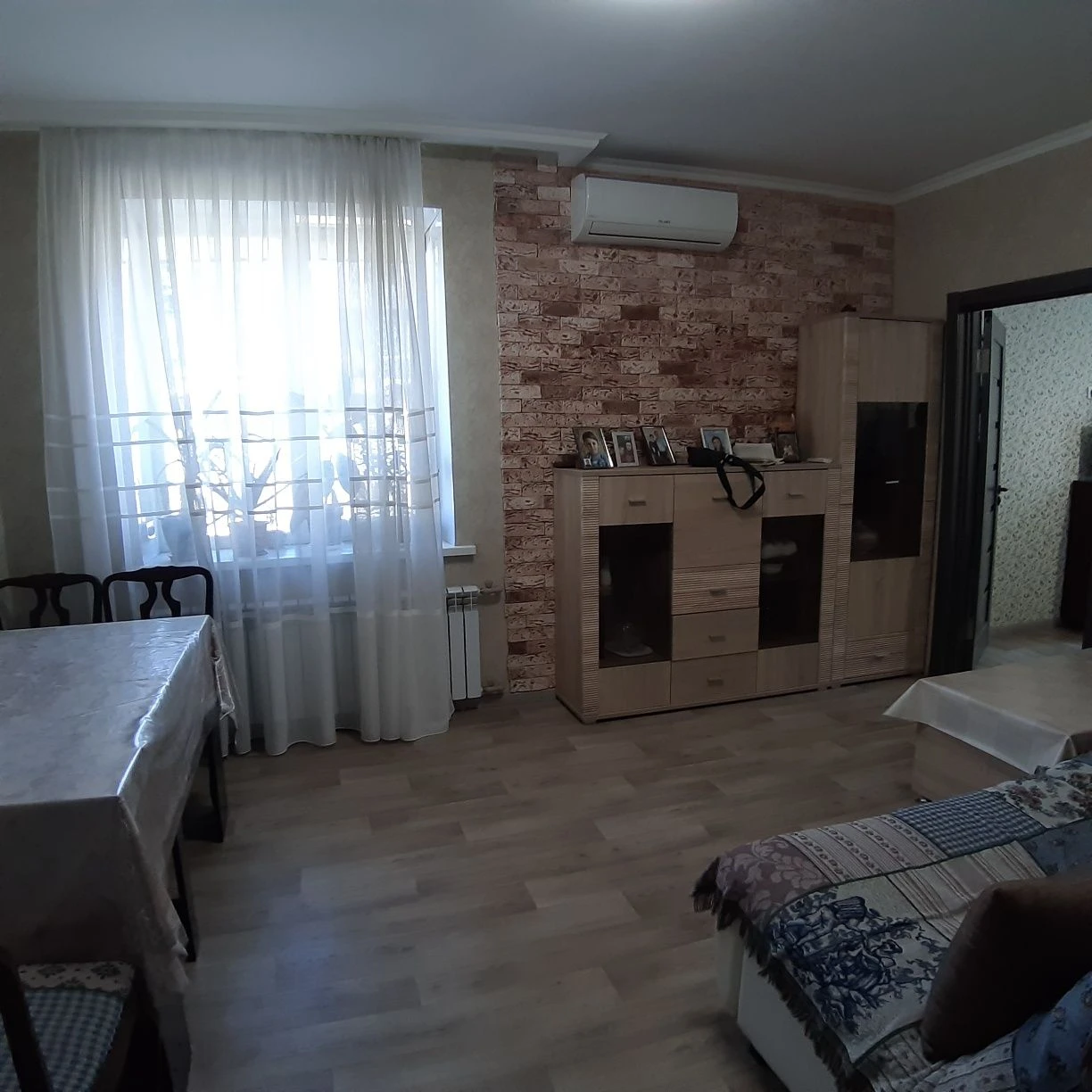 For Sale: 3-room apartment on Karachun