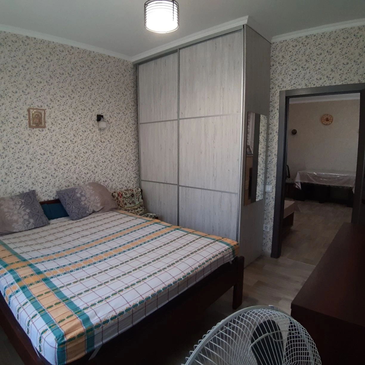 For Sale: 3-room apartment on Karachun