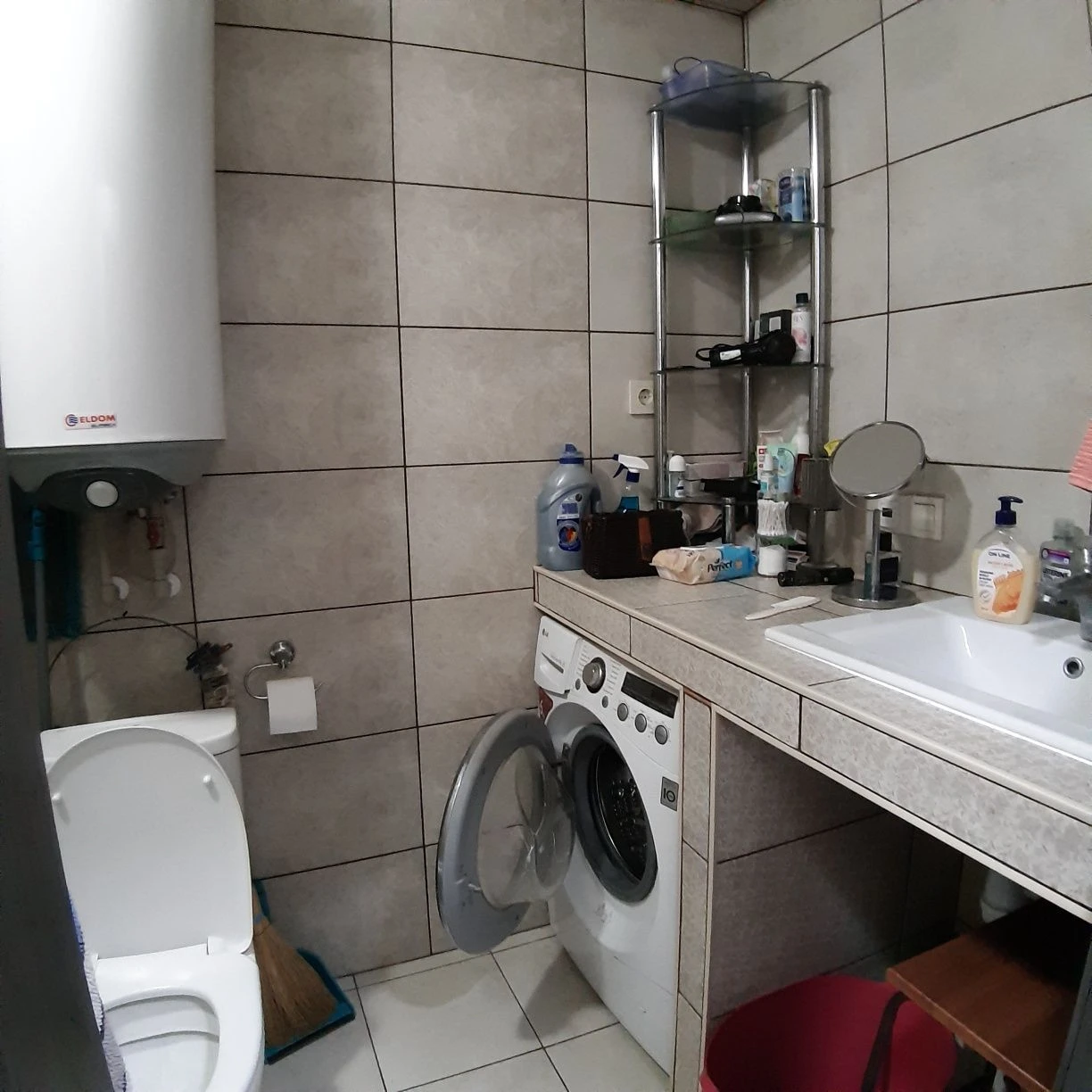 For Sale: 3-room apartment on Karachun
