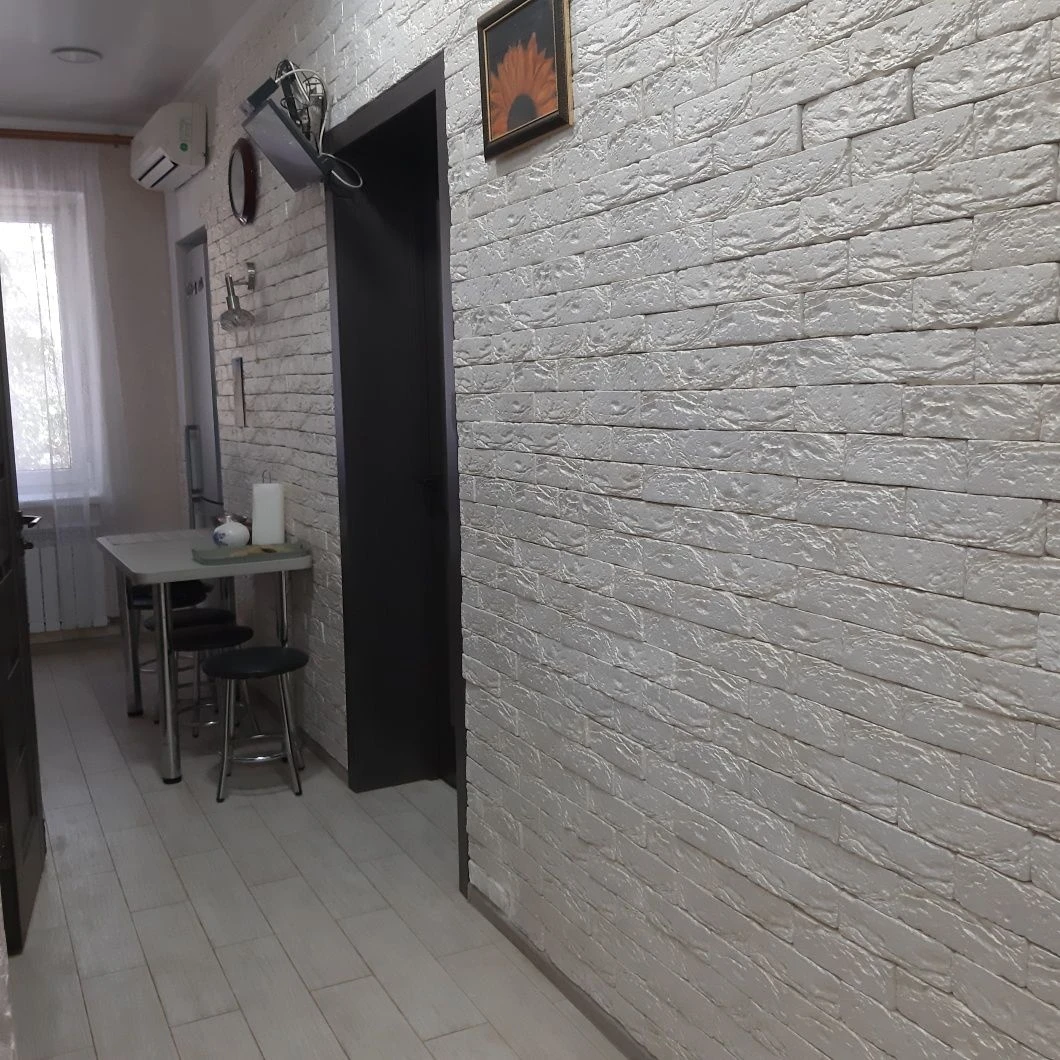 For Sale: 3-room apartment on Karachun