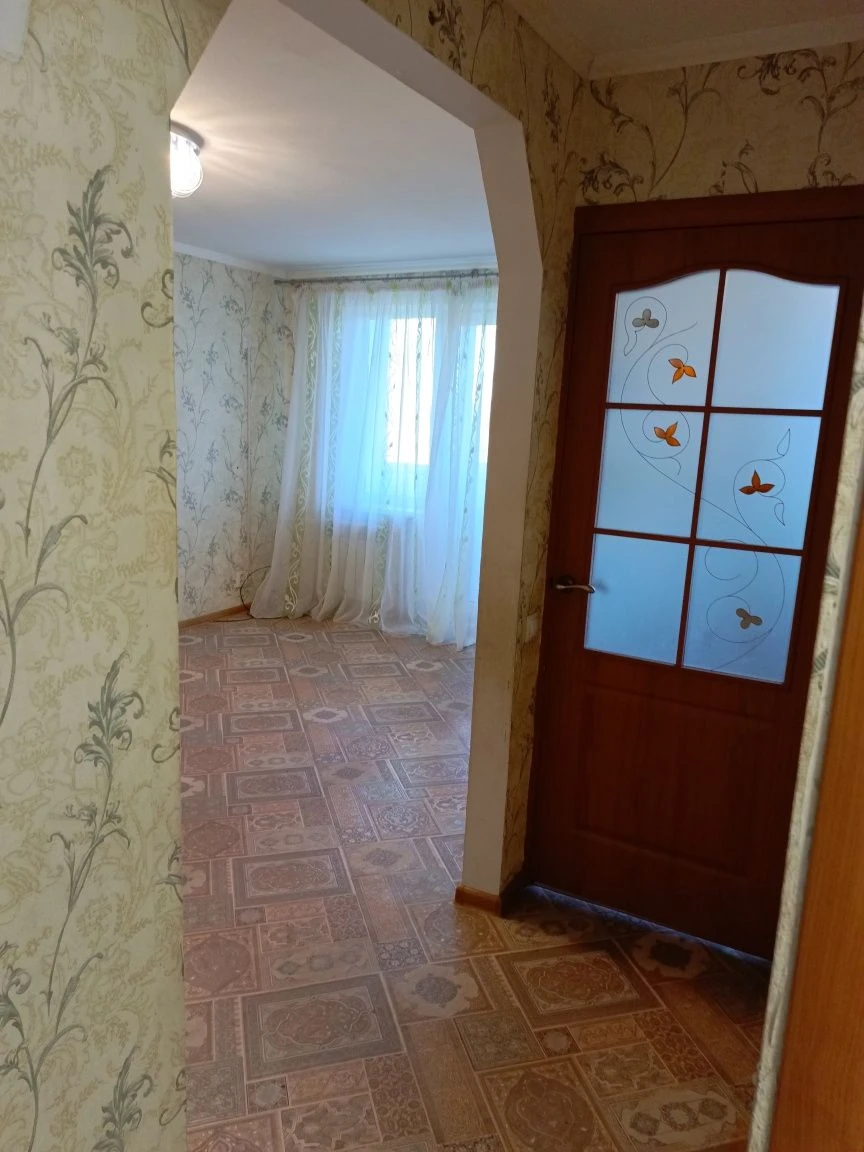 For Sale: 2-room apartment in Sosgorod Vostok