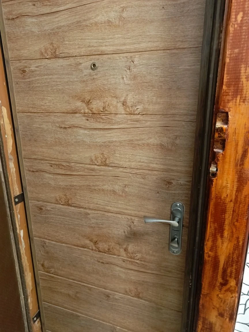 For Sale: 2-room apartment in Sosgorod Vostok