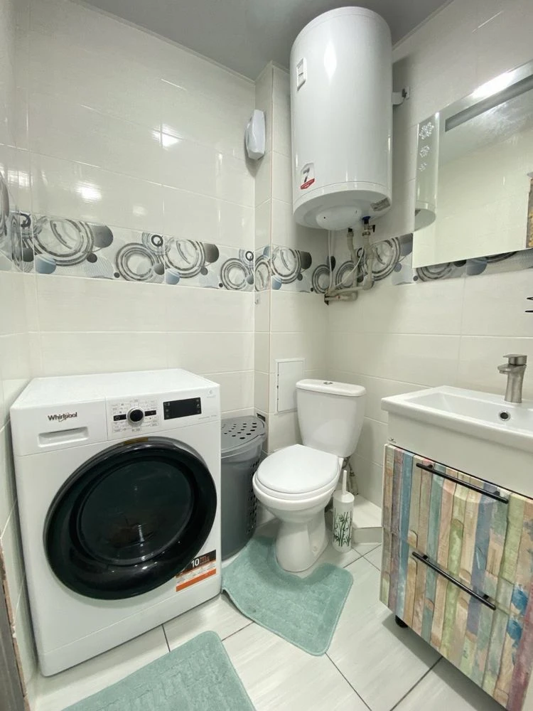 For Sale: 3-bedroom apartment in the 95th district